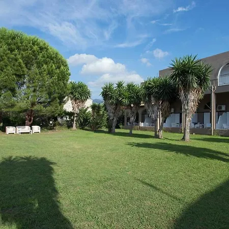 Hotel apartamentowy Bristol Roda (Corfu)
